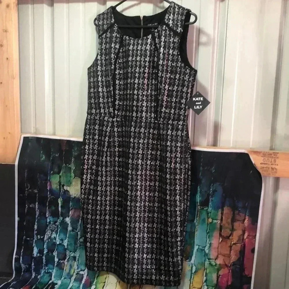 Kate and Lily dress plus size 14 metallic fabric design - Picture 1 of 10